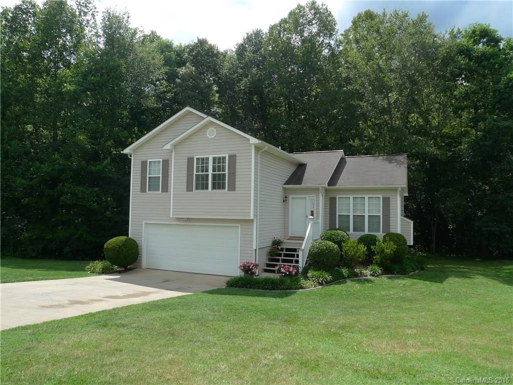 301 Latimer Lane