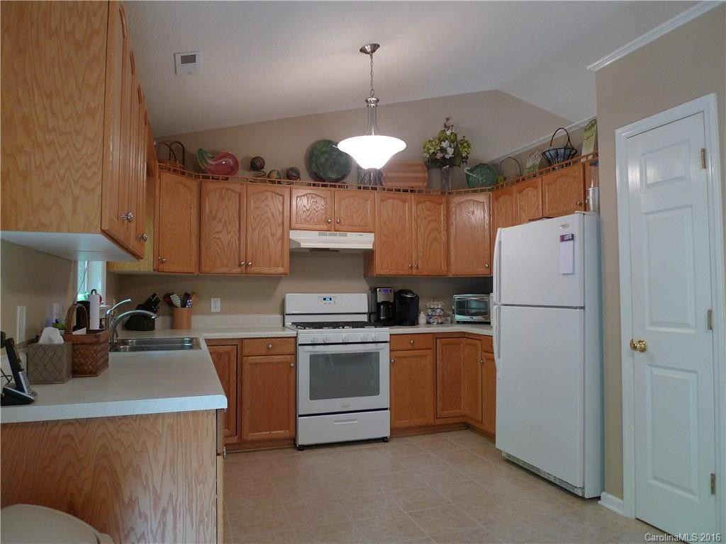 301 Latimer Lane - Photo 7