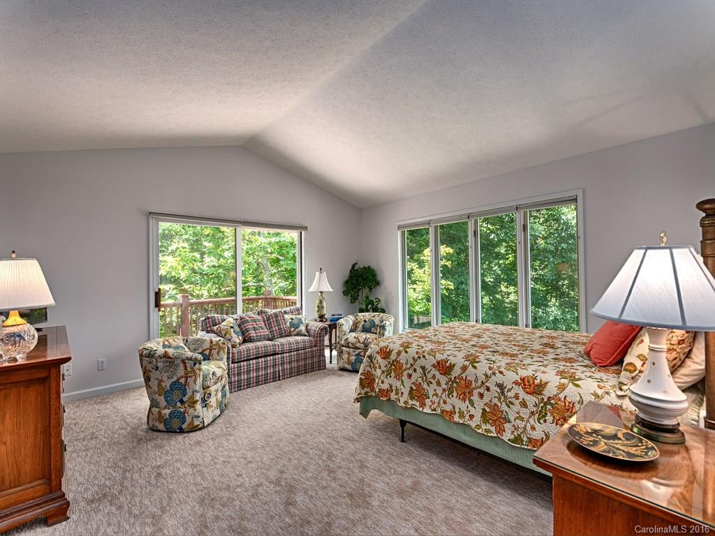 105 Woodglen Court #39 - Photo 16