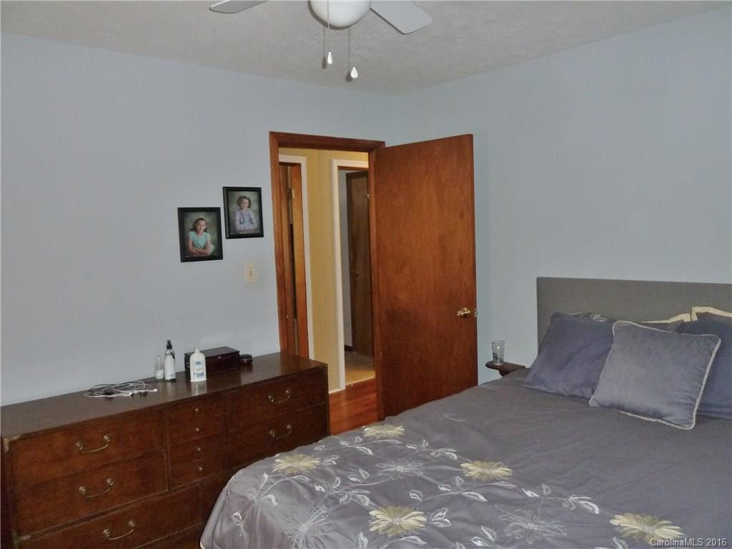 50 Vine Street - Photo 12
