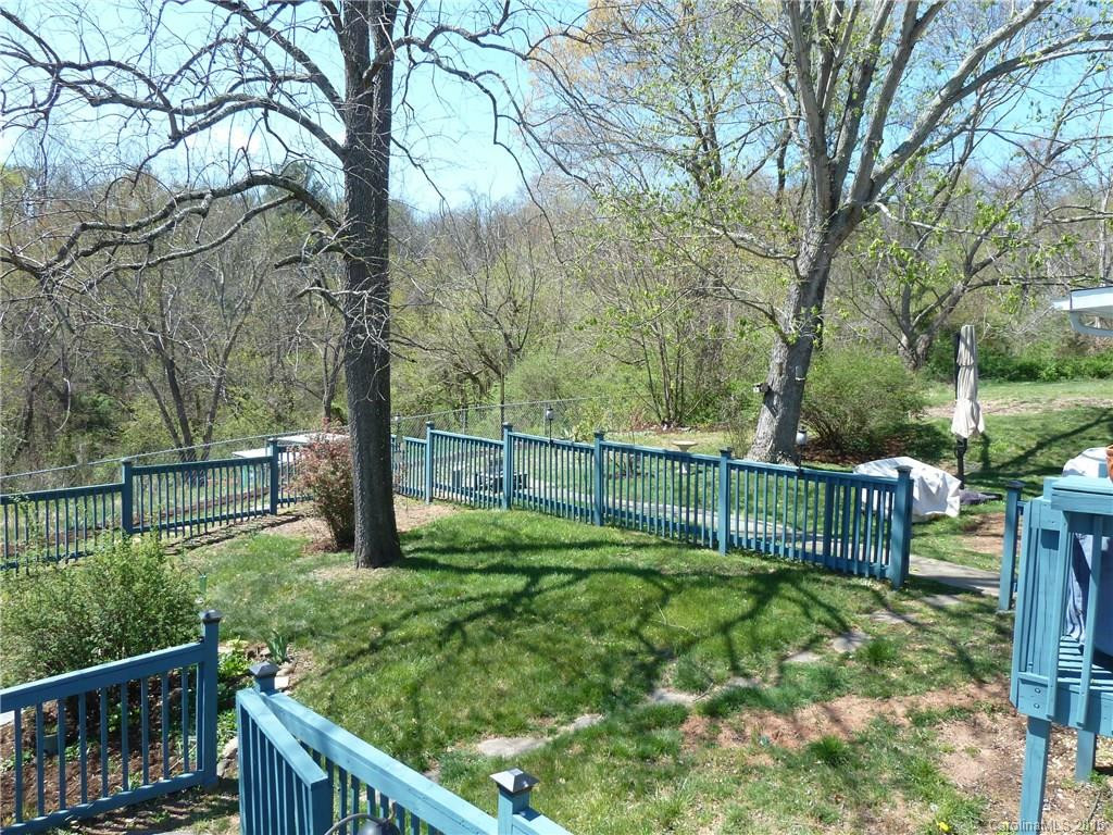 50 Vine Street - Photo 19
