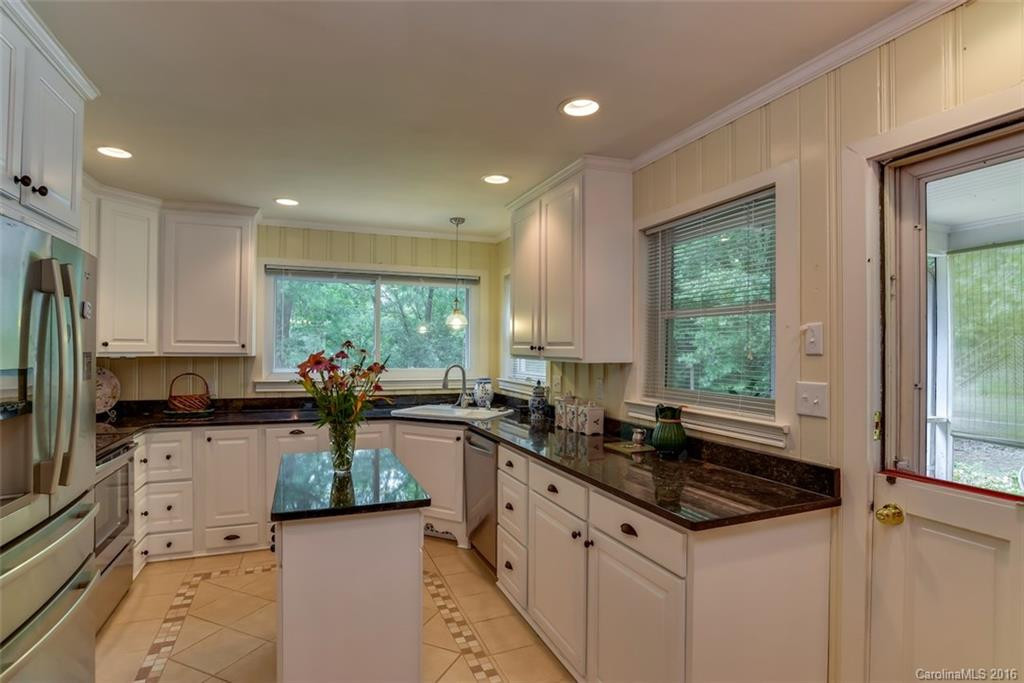446 Arlington Street - Photo 8