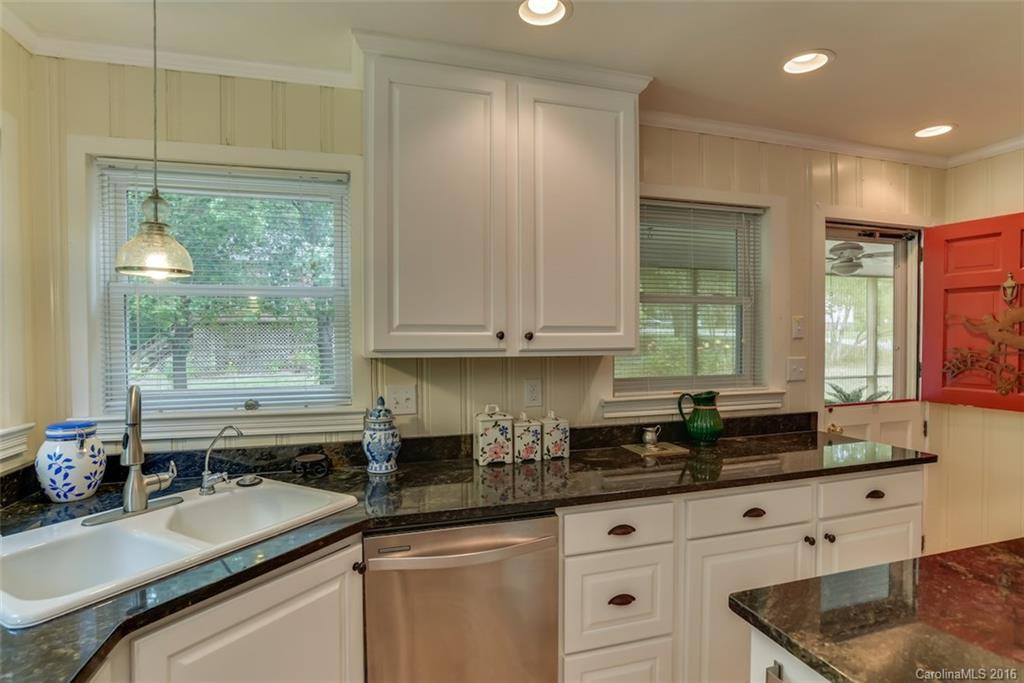 446 Arlington Street - Photo 10