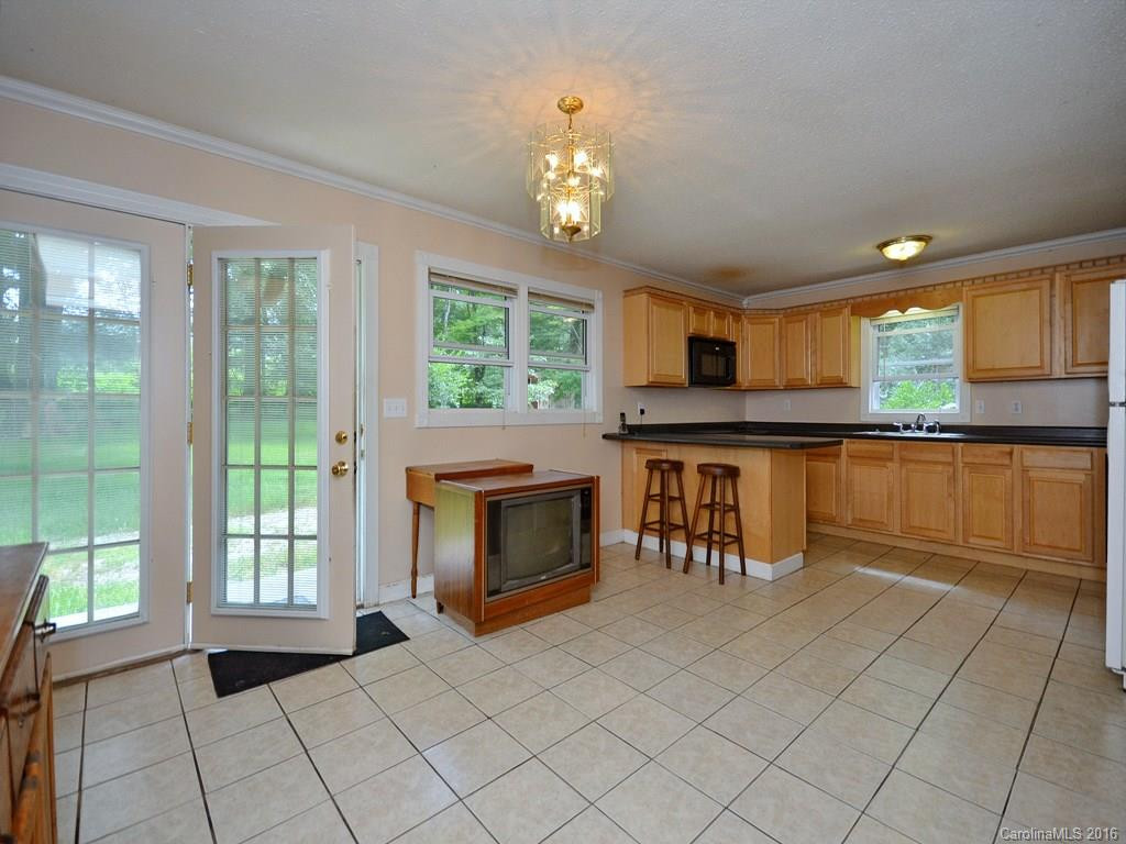 879 Old Clear Creek Road - Photo 6