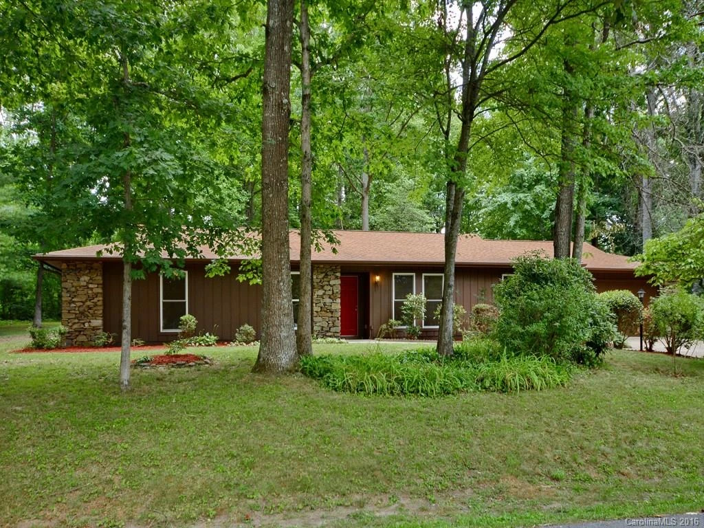 213 Dundeve Circle