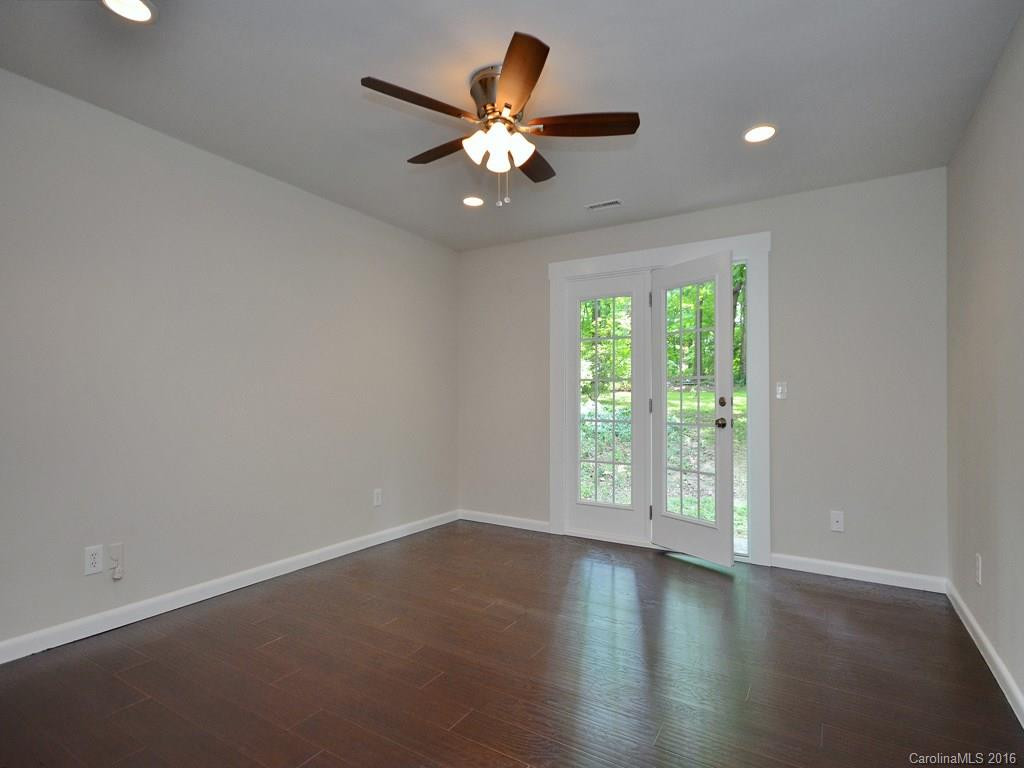 213 Dundeve Circle - Photo 12