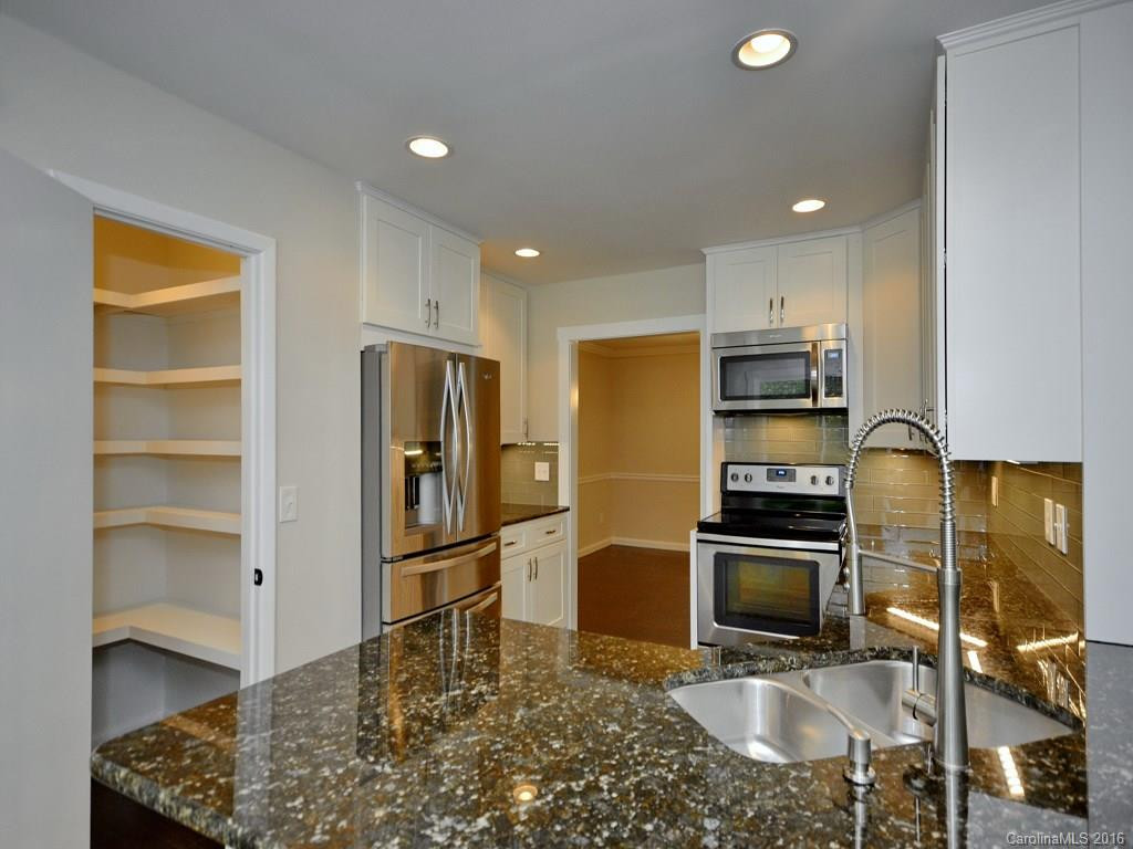 213 Dundeve Circle - Photo 6