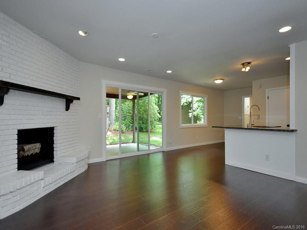 213 Dundeve Circle - Photo 7