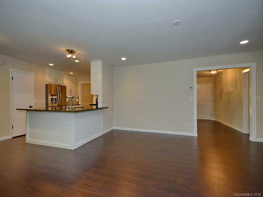 213 Dundeve Circle - Photo 8