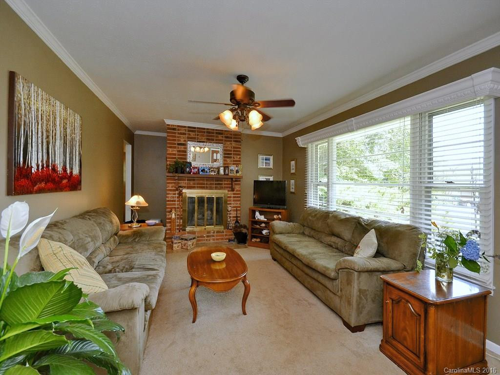 205 Tree Haven Boulevard - Photo 3