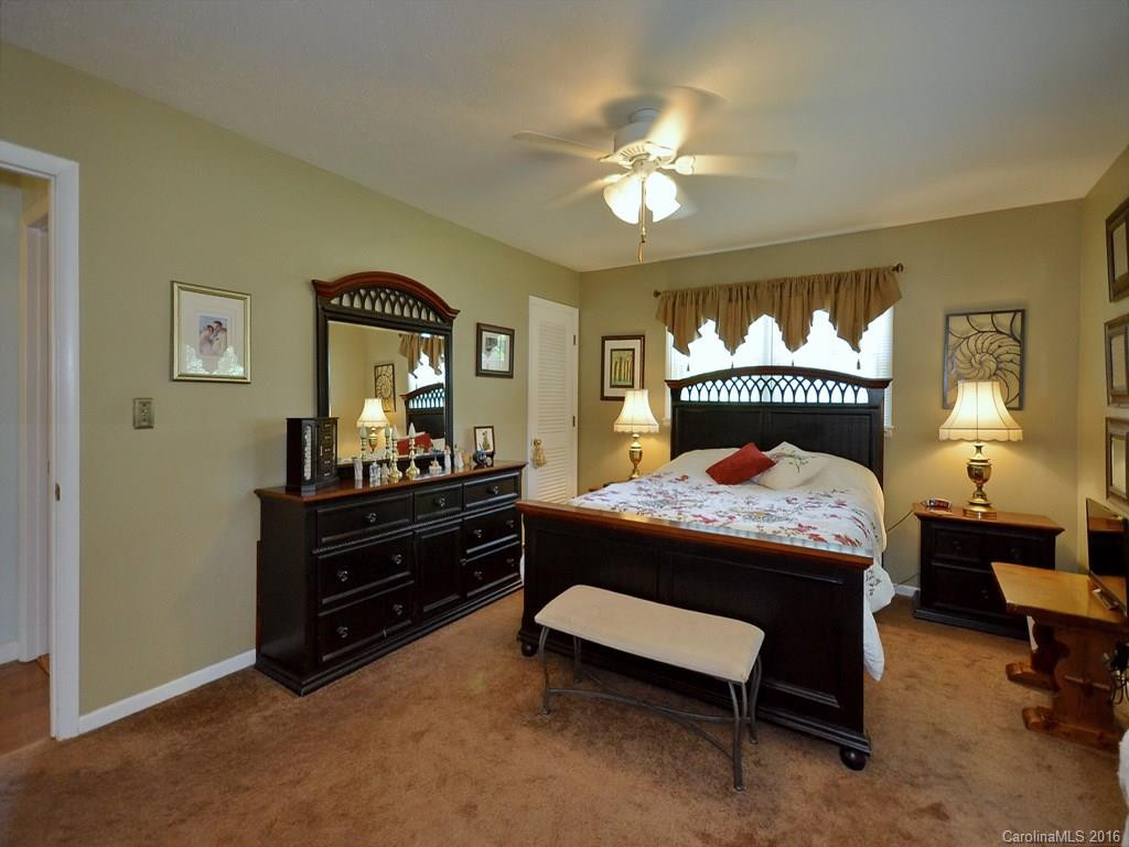 205 Tree Haven Boulevard - Photo 8