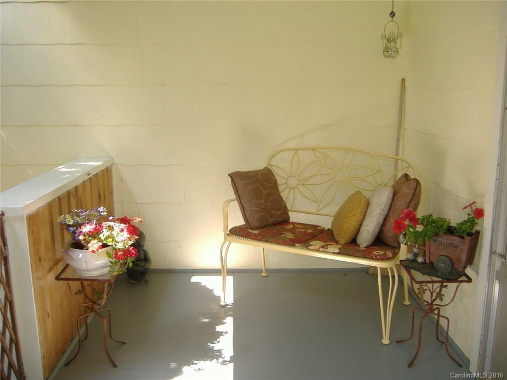 9 Mountainview Road - Photo 4