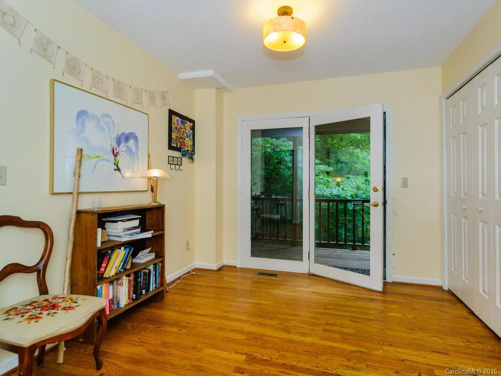 47 Redwood Road - Photo 4