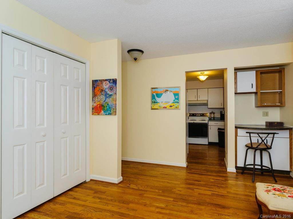 47 Redwood Road - Photo 5