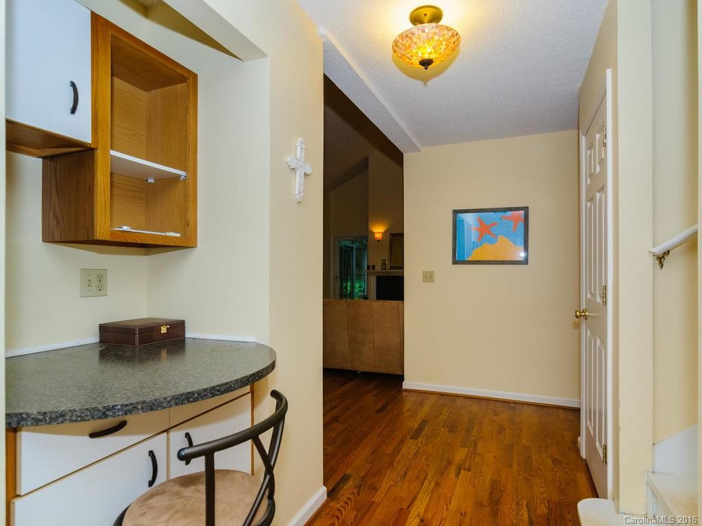 47 Redwood Road - Photo 6