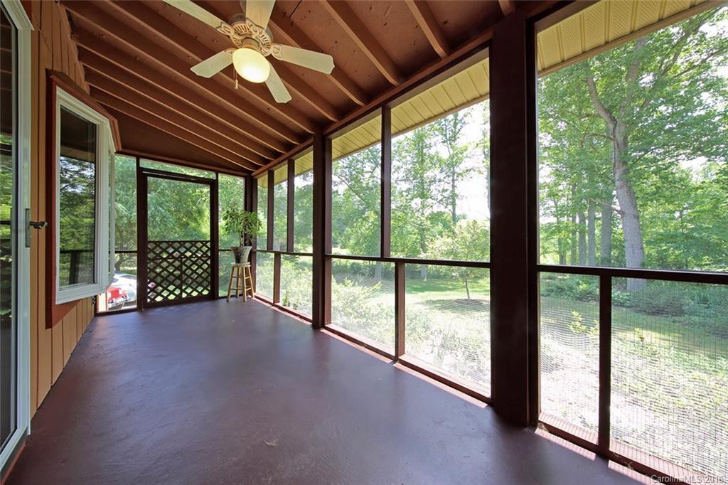 304 Youngs Cove Road - Photo 4