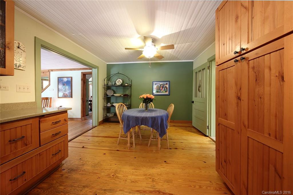 304 Youngs Cove Road - Photo 8