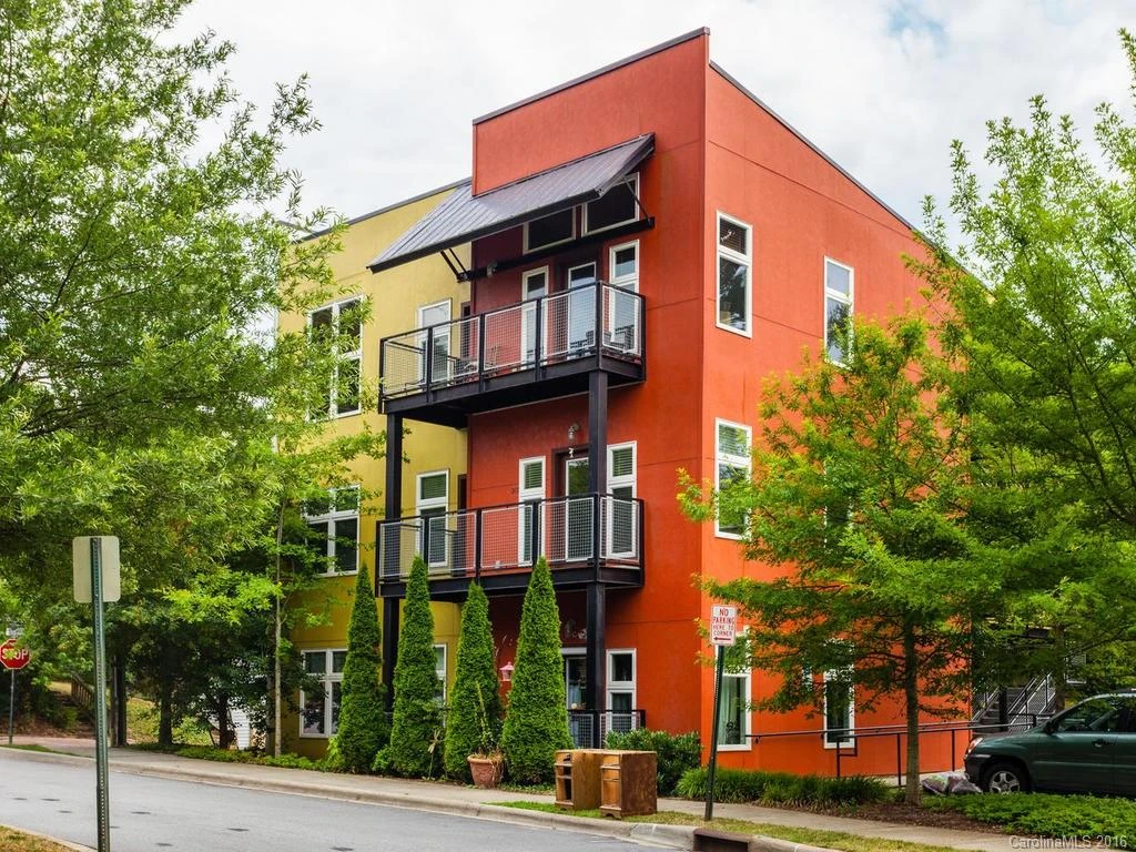 125 Clingman Avenue #307
