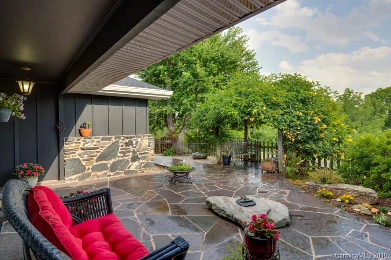 553 Oak Grove Road