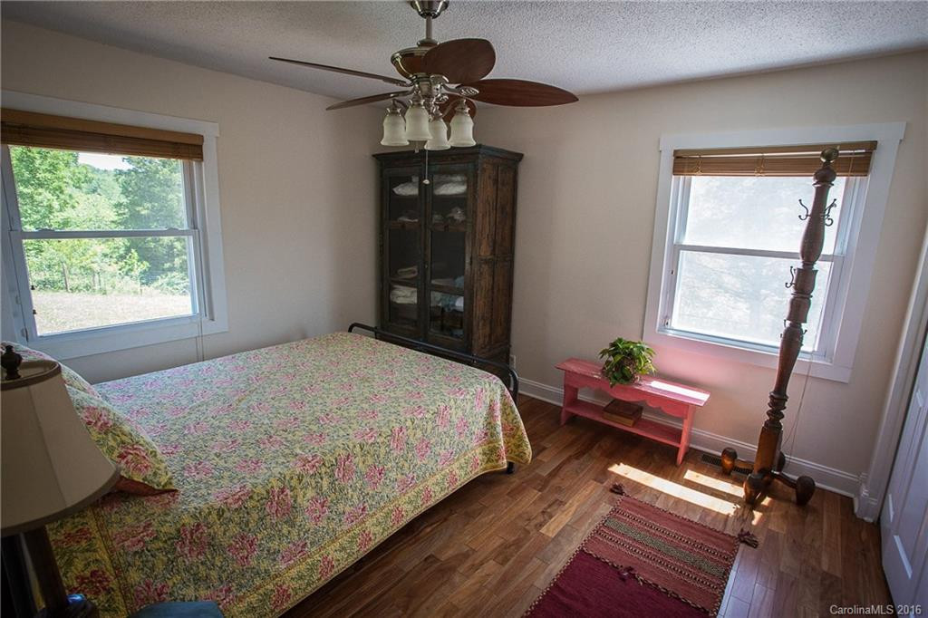 553 Oak Grove Road - Photo 11
