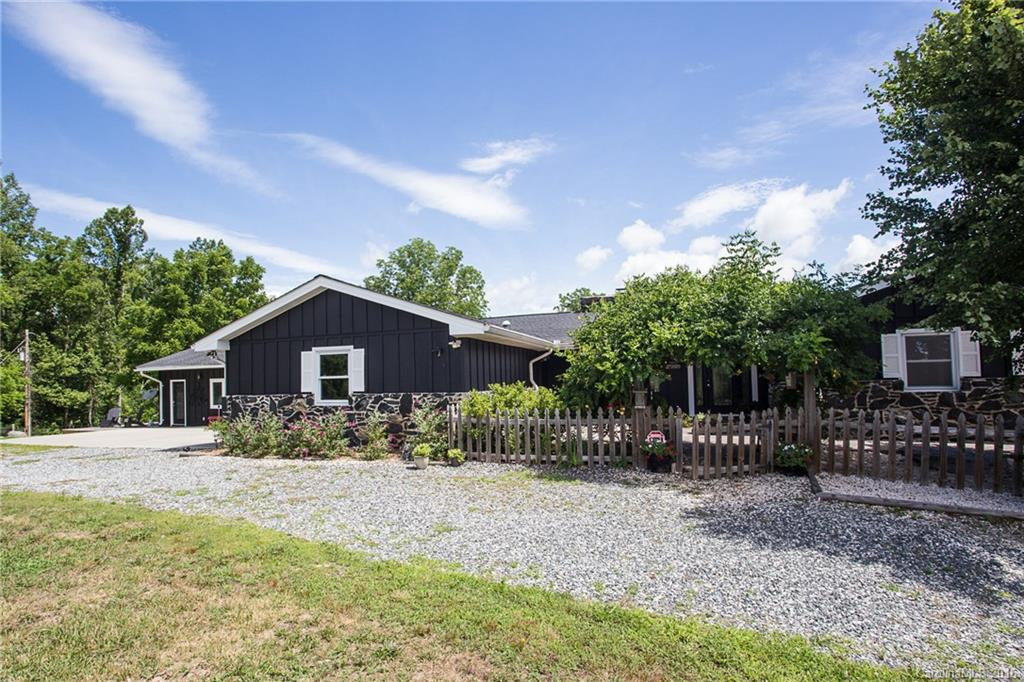 553 Oak Grove Road - Photo 18