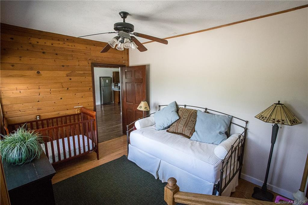553 Oak Grove Road - Photo 23