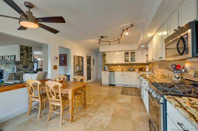 553 Oak Grove Road - Photo 5