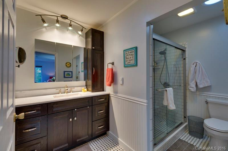 553 Oak Grove Road - Photo 9