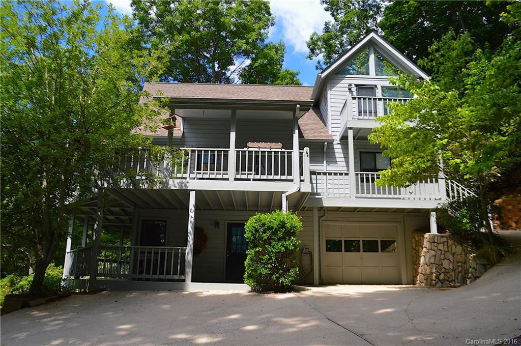 1537 Country Club Drive