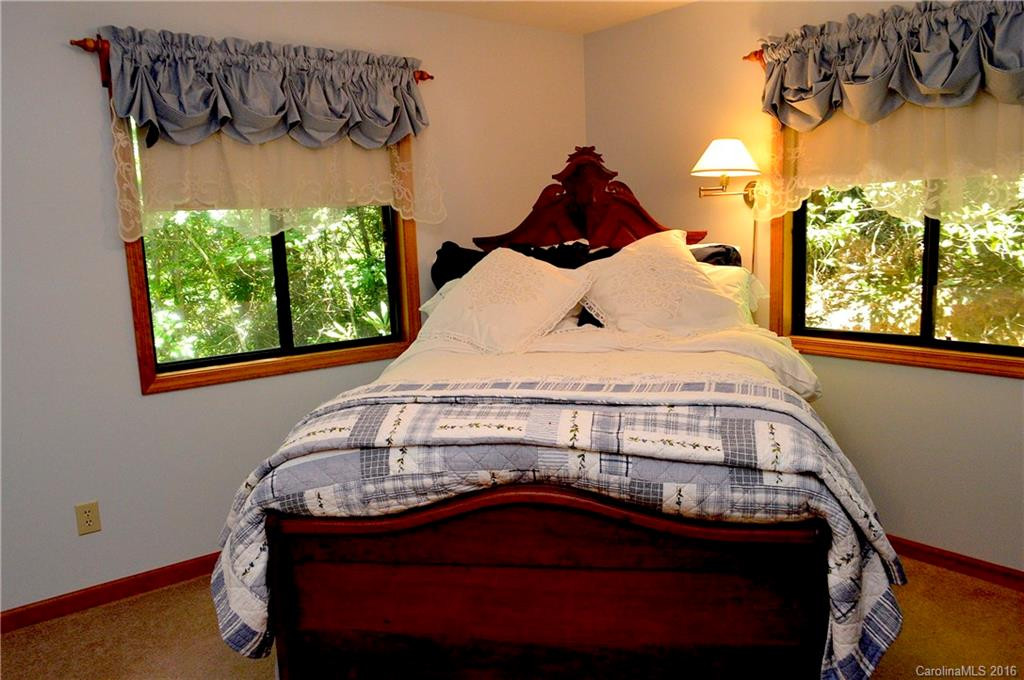 1537 Country Club Drive - Photo 20