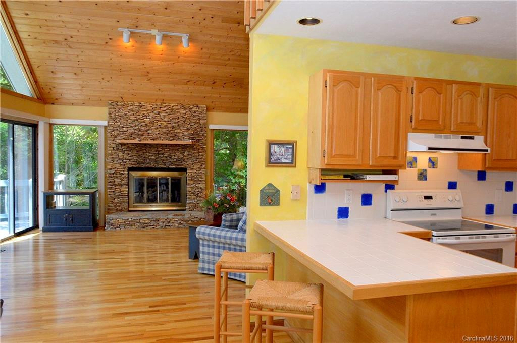 1537 Country Club Drive - Photo 5
