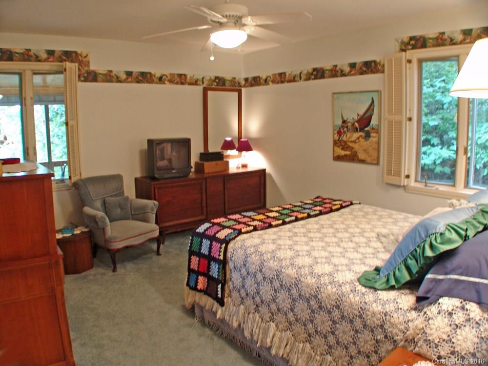 121 Oakanoah Court - Photo 11