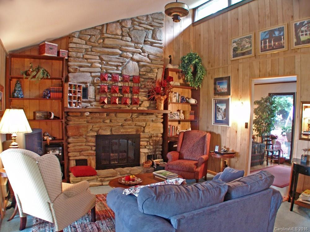 121 Oakanoah Court - Photo 4
