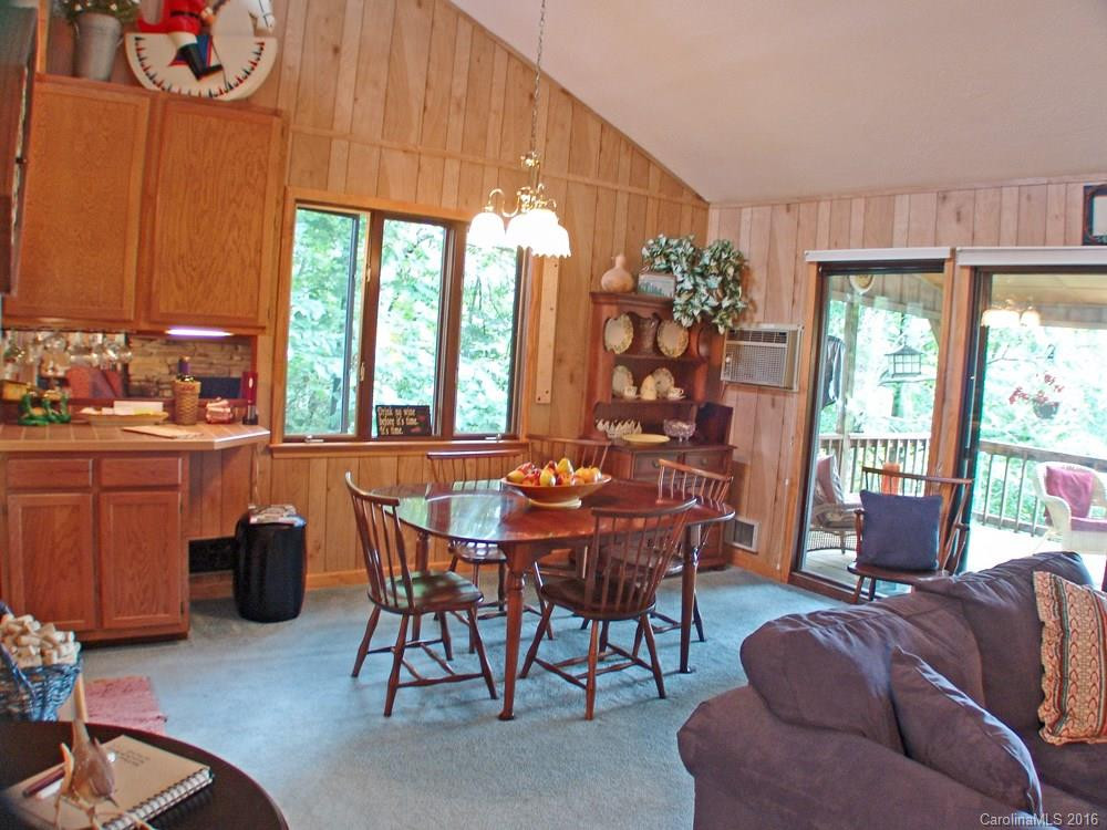 121 Oakanoah Court - Photo 9