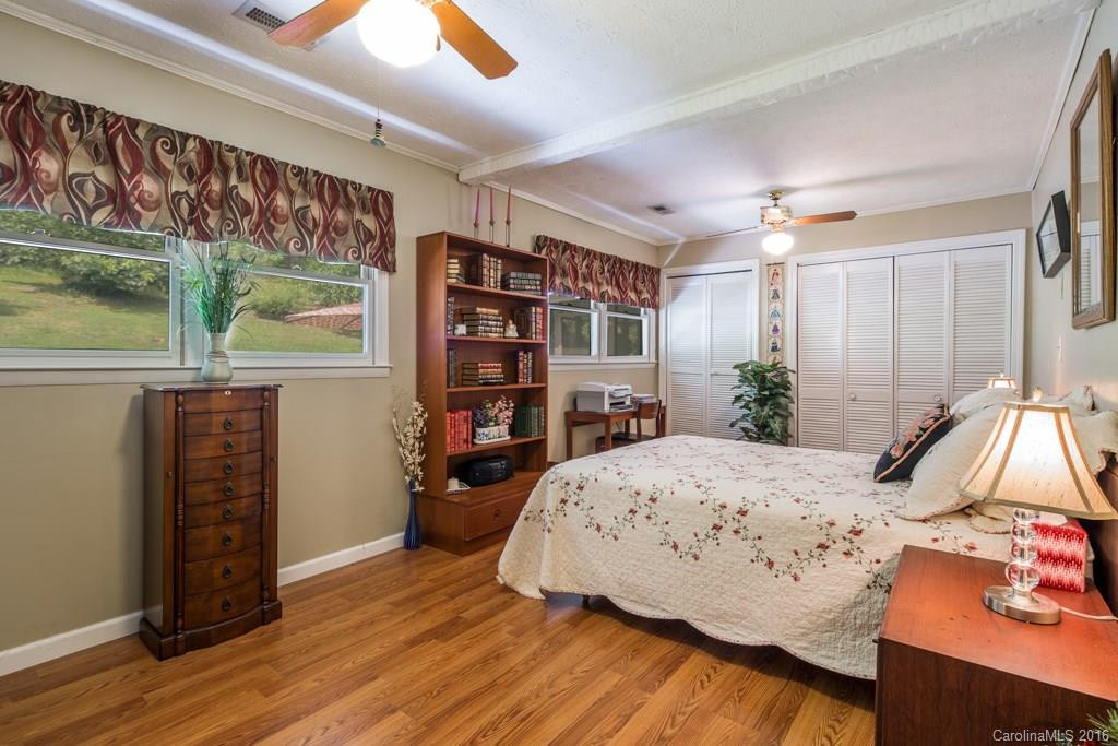 105 Whisperwood Circle #2 - Photo 12