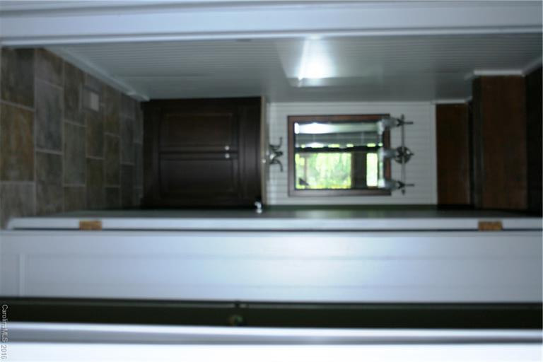 422 Glenaire Drive - Photo 5