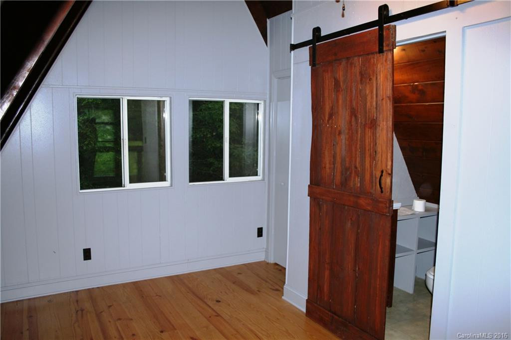 422 Glenaire Drive - Photo 8