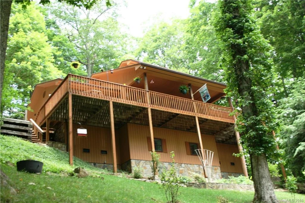 1003 English Ridge Drive