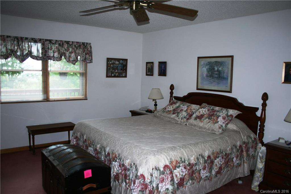 1003 English Ridge Drive - Photo 5