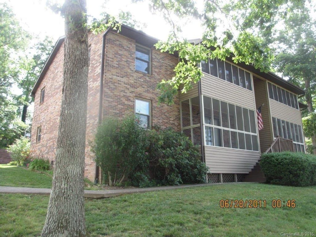 10 Ardis Lane #C