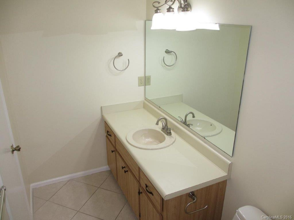 10 Ardis Lane #C - Photo 11