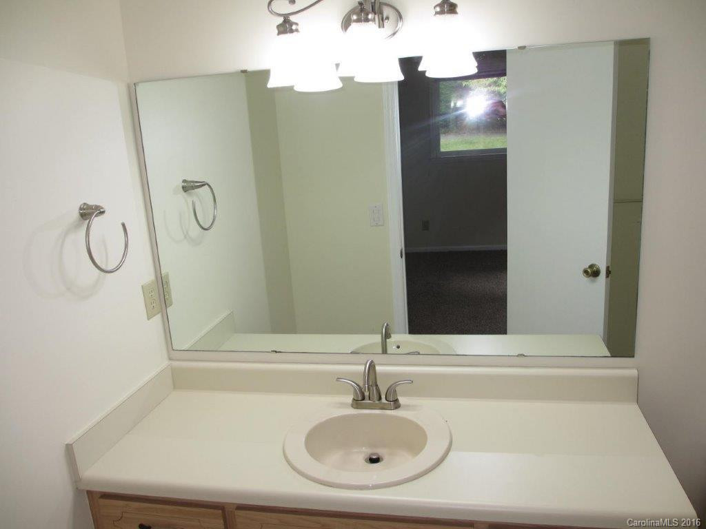 10 Ardis Lane #C - Photo 12