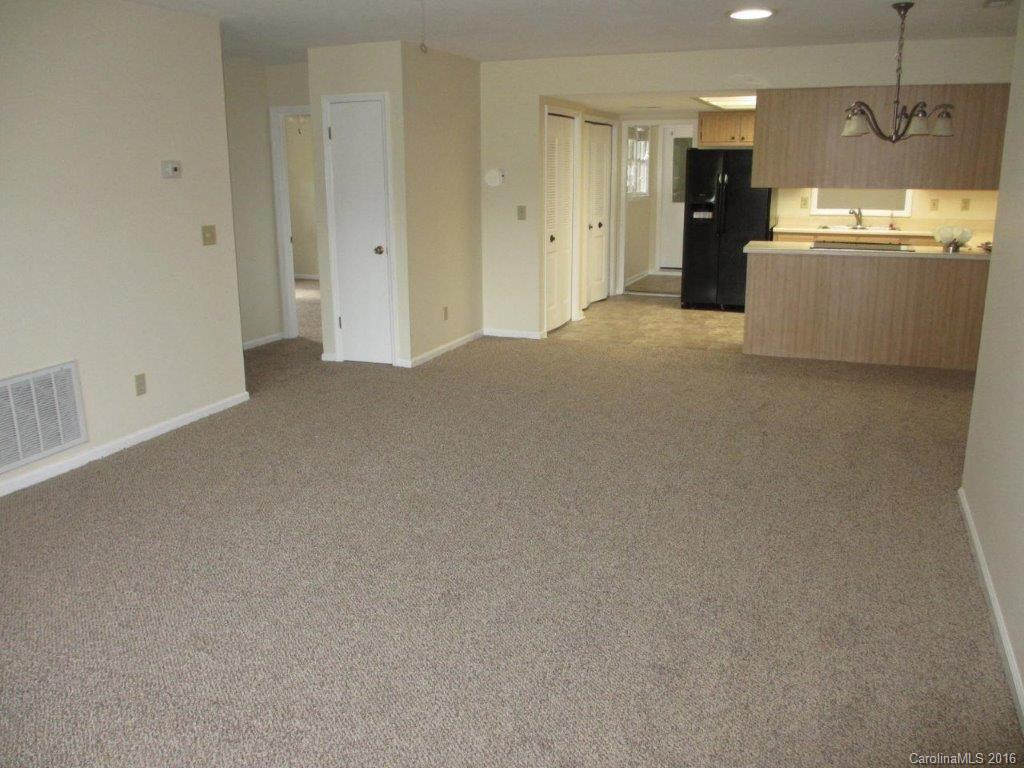 10 Ardis Lane #C - Photo 3