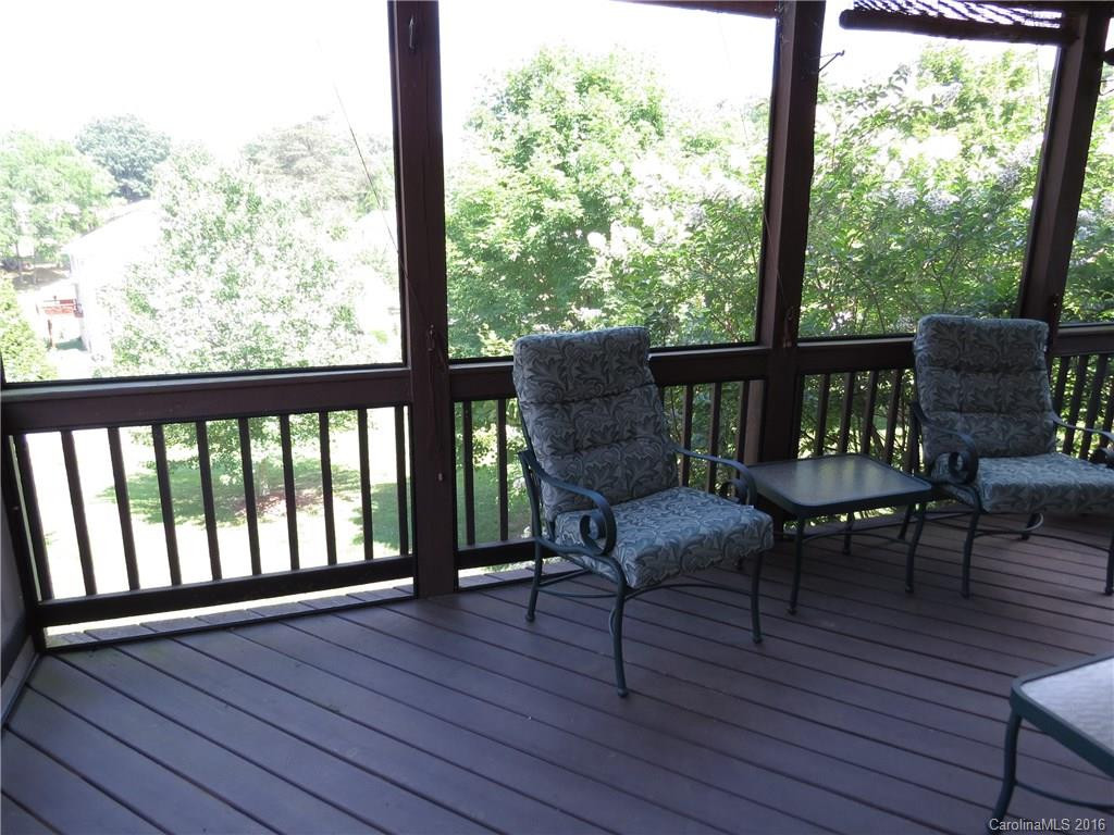 35 Danbury Lane - Photo 20
