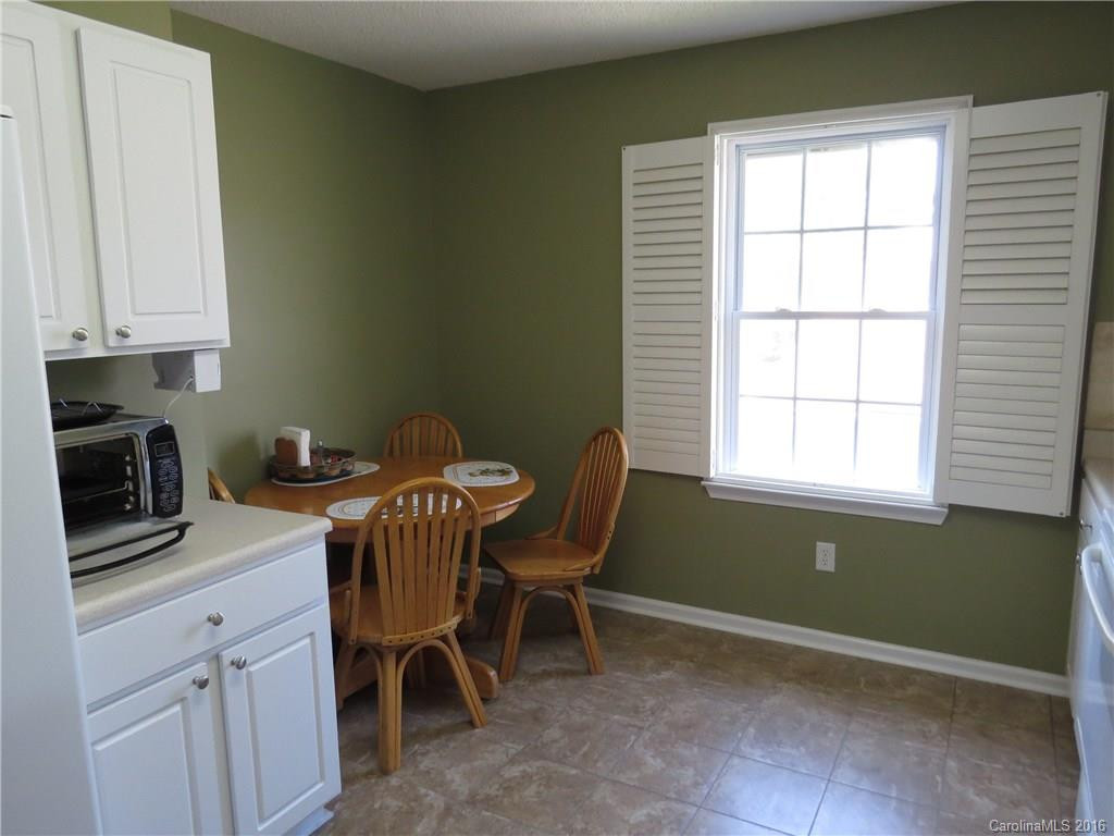 35 Danbury Lane - Photo 5