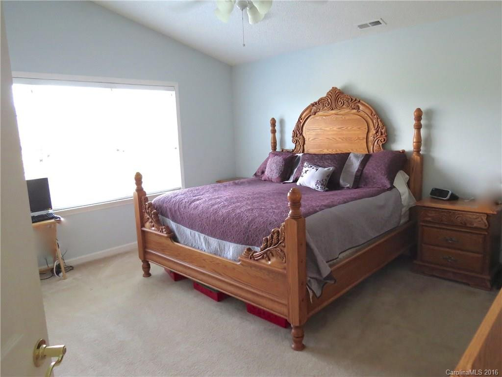 35 Danbury Lane - Photo 7
