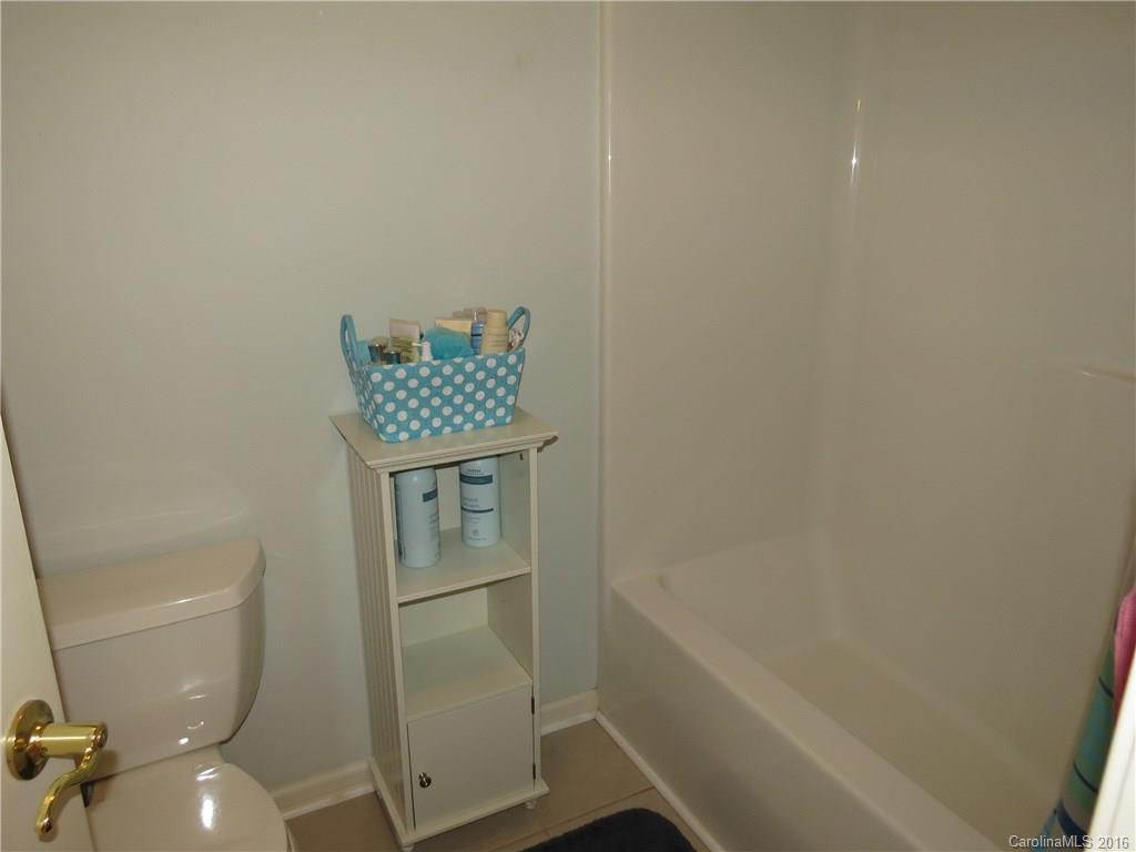 35 Danbury Lane - Photo 9