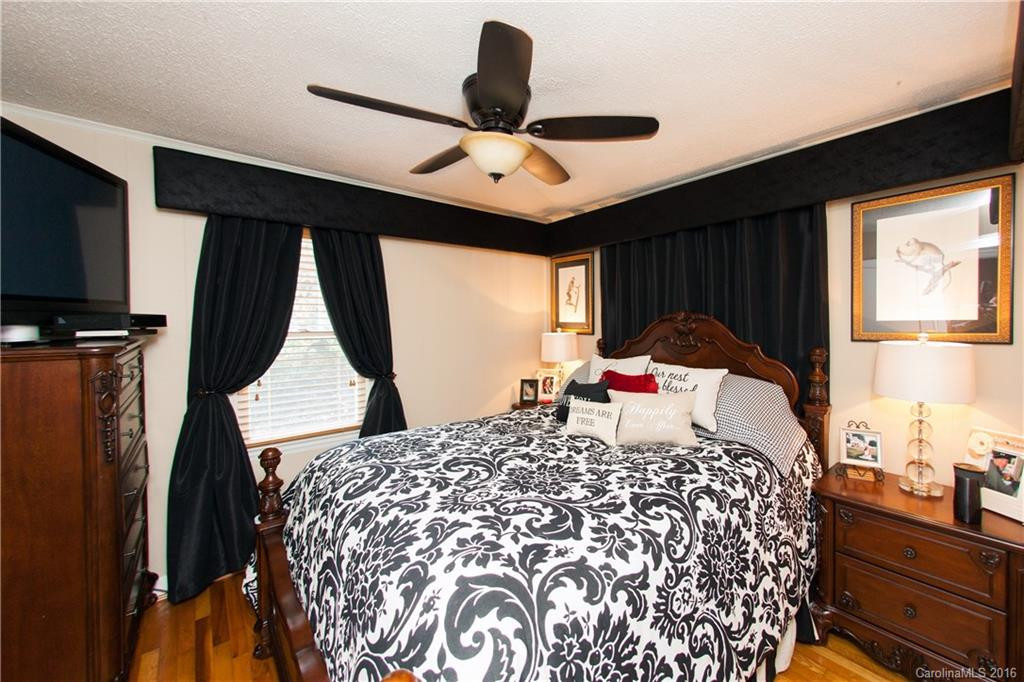 17 Inglewood Avenue - Photo 12