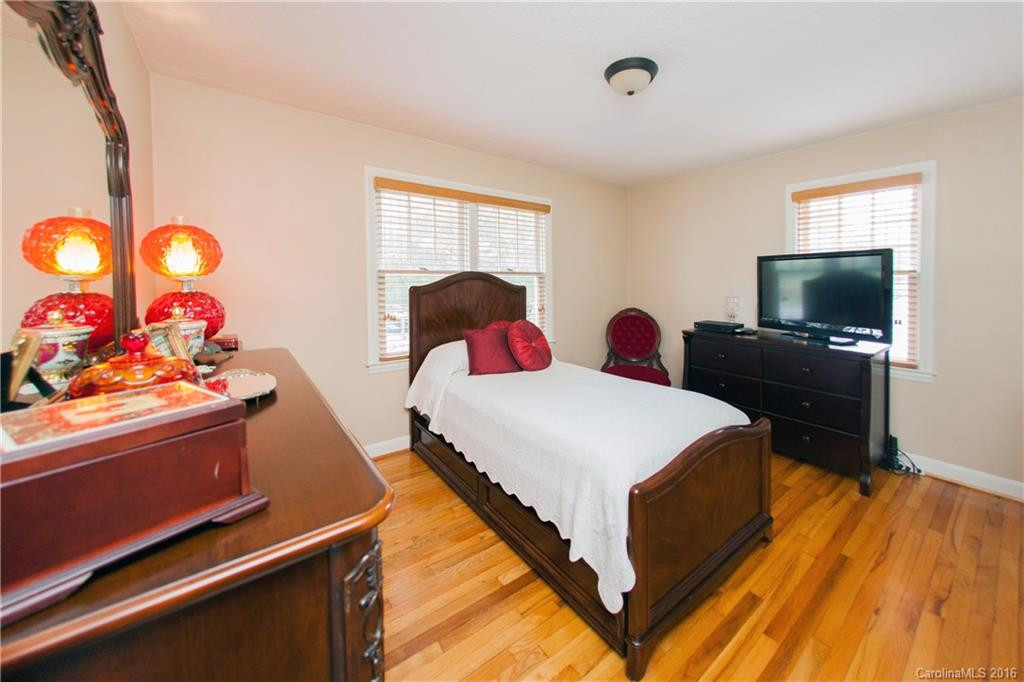 17 Inglewood Avenue - Photo 13