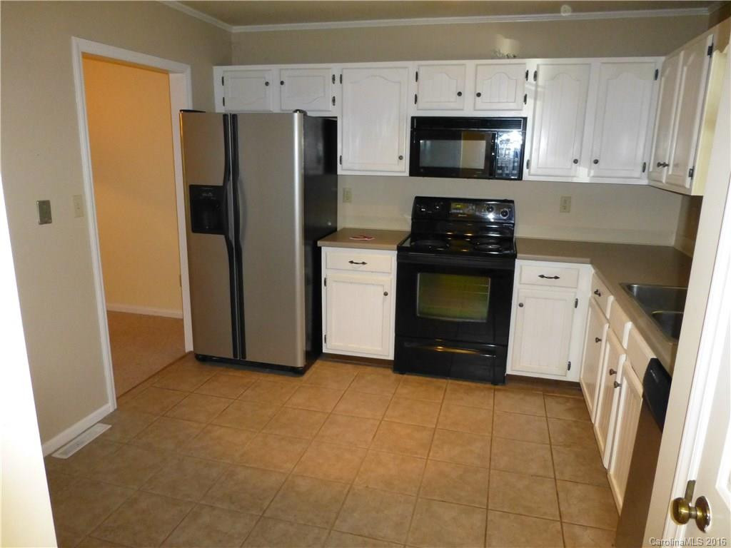 16 Pine Oak Circle #16 - Photo 2